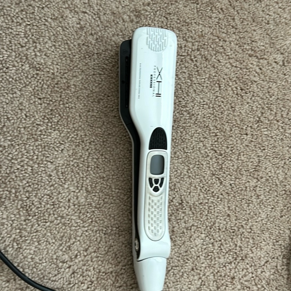 Flat iron